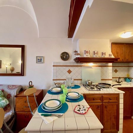 Holidaycasa Romano - Vacanza Nel Cuore Di Sperlonga Luaran gambar