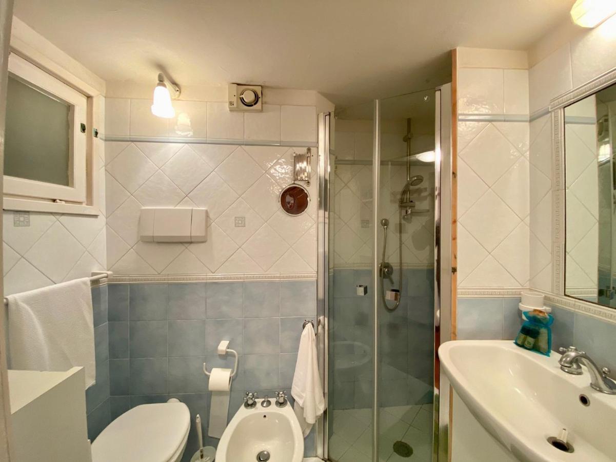 Holidaycasa Romano - Vacanza Nel Cuore Di Sperlonga Luaran gambar