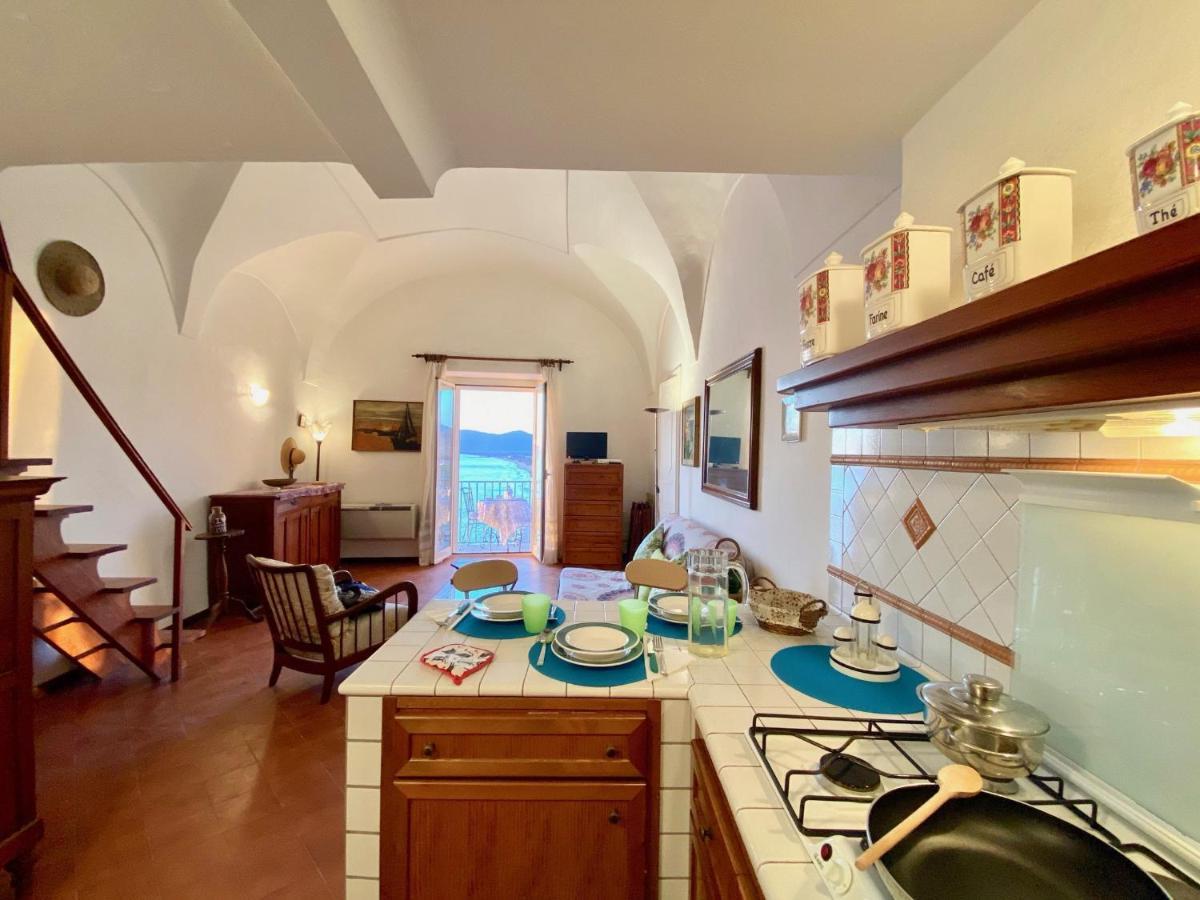 Holidaycasa Romano - Vacanza Nel Cuore Di Sperlonga Luaran gambar