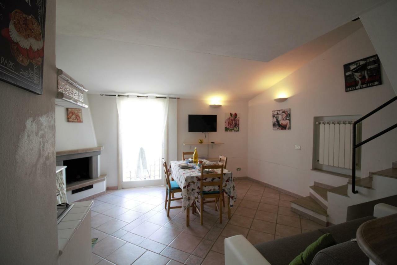 Holidaycasa Romano - Vacanza Nel Cuore Di Sperlonga Luaran gambar