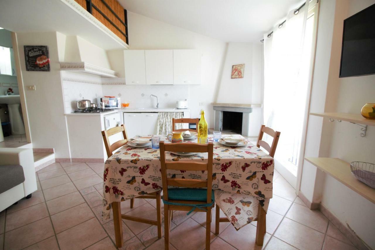 Holidaycasa Romano - Vacanza Nel Cuore Di Sperlonga Luaran gambar