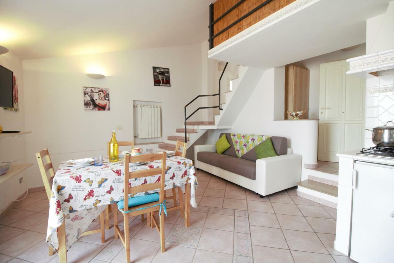 Holidaycasa Romano - Vacanza Nel Cuore Di Sperlonga Luaran gambar