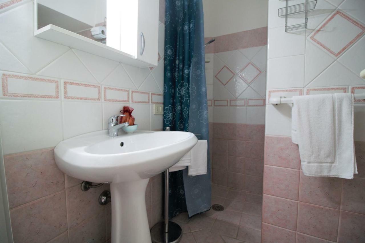 Holidaycasa Romano - Vacanza Nel Cuore Di Sperlonga Luaran gambar