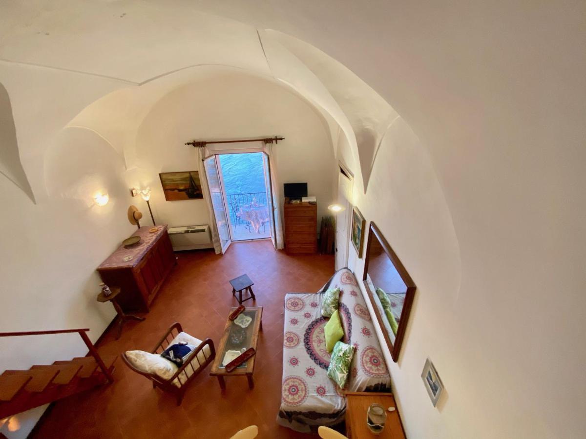 Holidaycasa Romano - Vacanza Nel Cuore Di Sperlonga Luaran gambar